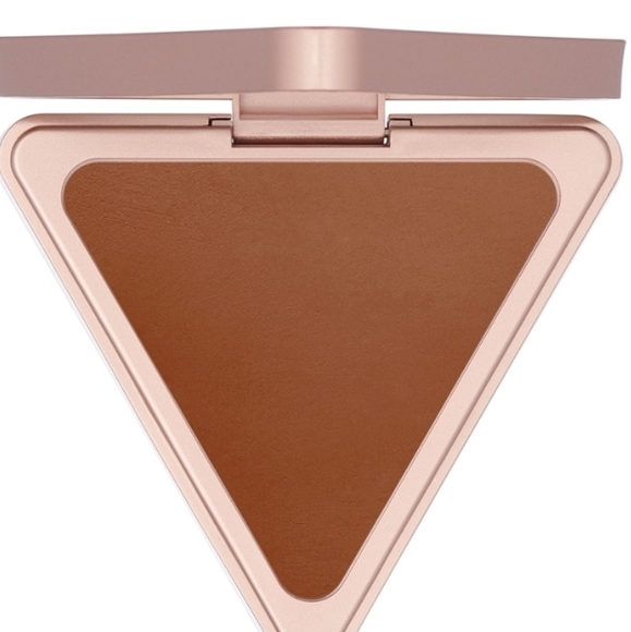 NEW LYS Beauty No Limits Matte Bronzer * Harmony (medium) - Picture 4 of 7